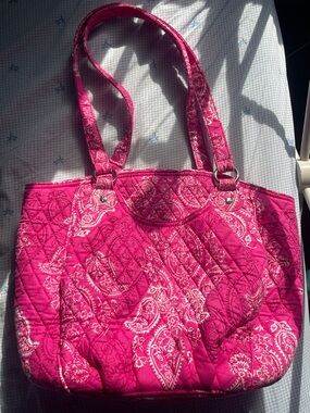 Vera Bradley Stamped Paisley Glenna